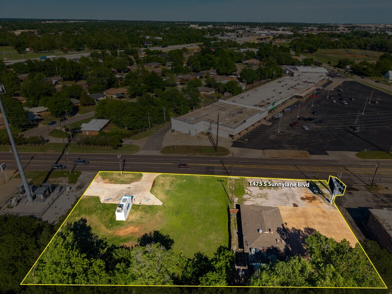 1475 S Sunnylane Rd, Oklahoma City, OK for sale - Building Photo - Image 3 of 34