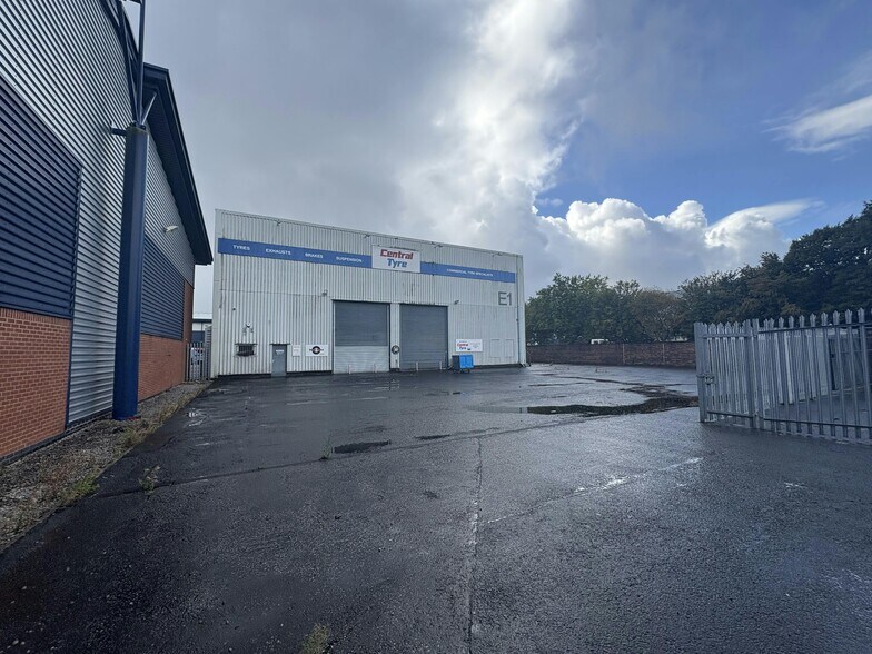 Mosley Rd, Manchester à louer - Photo du bâtiment - Image 3 de 7