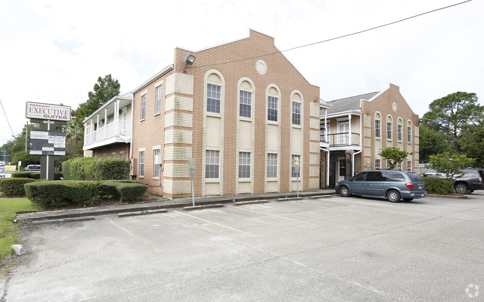 2002 20th St, Kenner, LA for sale - Primary Photo - Image 1 of 41