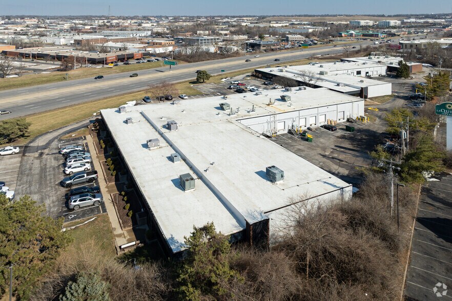 2248-2268 Welsch Industrial Ct, Saint Louis, MO à louer - Aérien - Image 3 de 4