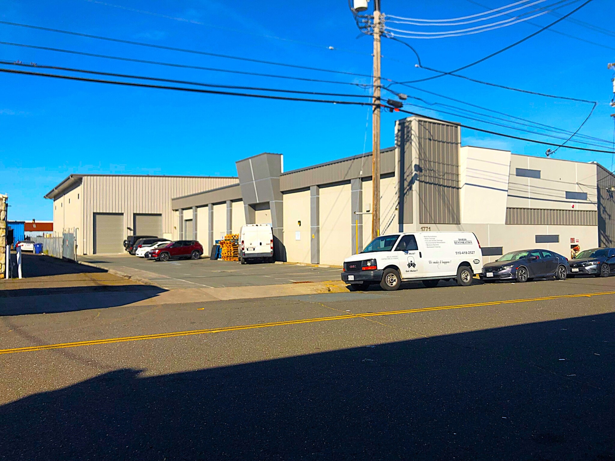 1771 Timothy Dr, San Leandro, CA à vendre Photo principale- Image 1 de 13