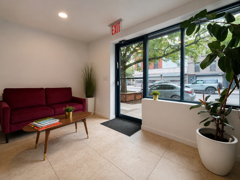 337 Tompkins Ave, Brooklyn, NY à louer - Photo du bâtiment - Image 3 de 12
