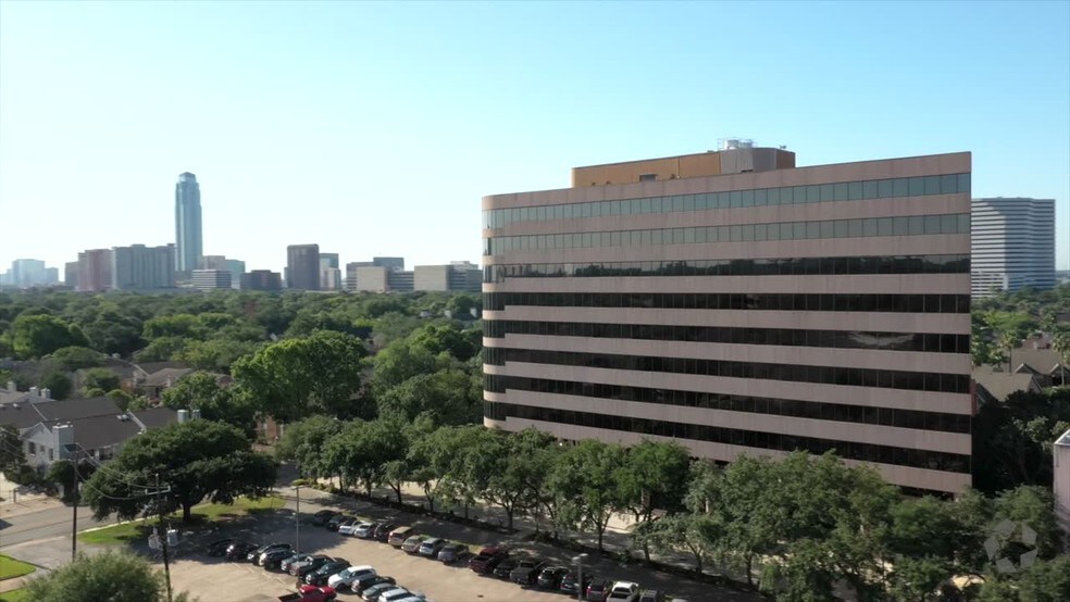 2000 Bering Dr, Houston, TX à louer - Vidéo aérienne - Image 2 de 25