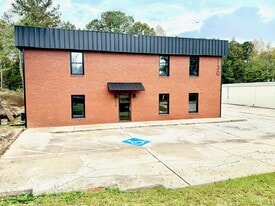 130 Robinson Dr, Fayetteville GA - Entrepôt