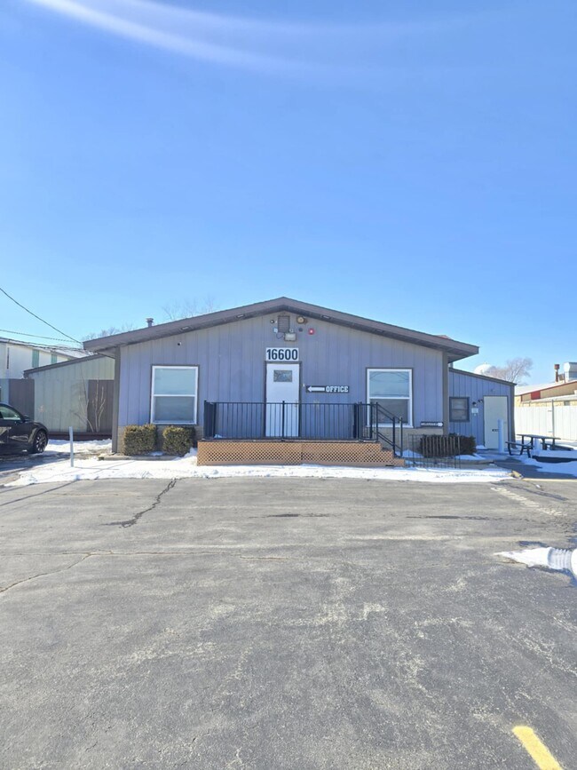 Plus de détails pour 16600 Crawford Ave, Country Club Hills, IL - Industriel à louer