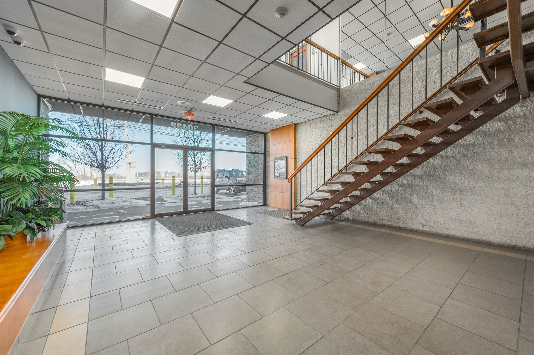 30426-30436 Euclid Ave, Wickliffe, OH for lease Interior Photo- Image 1 of 13