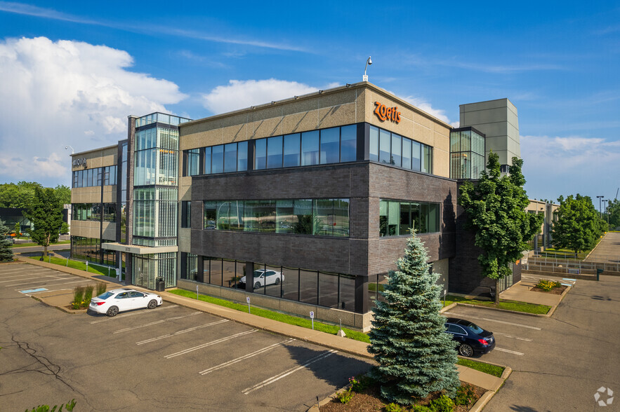 16720-16740 Aut Transcanadienne, Kirkland, QC for sale - Building Photo - Image 1 of 1