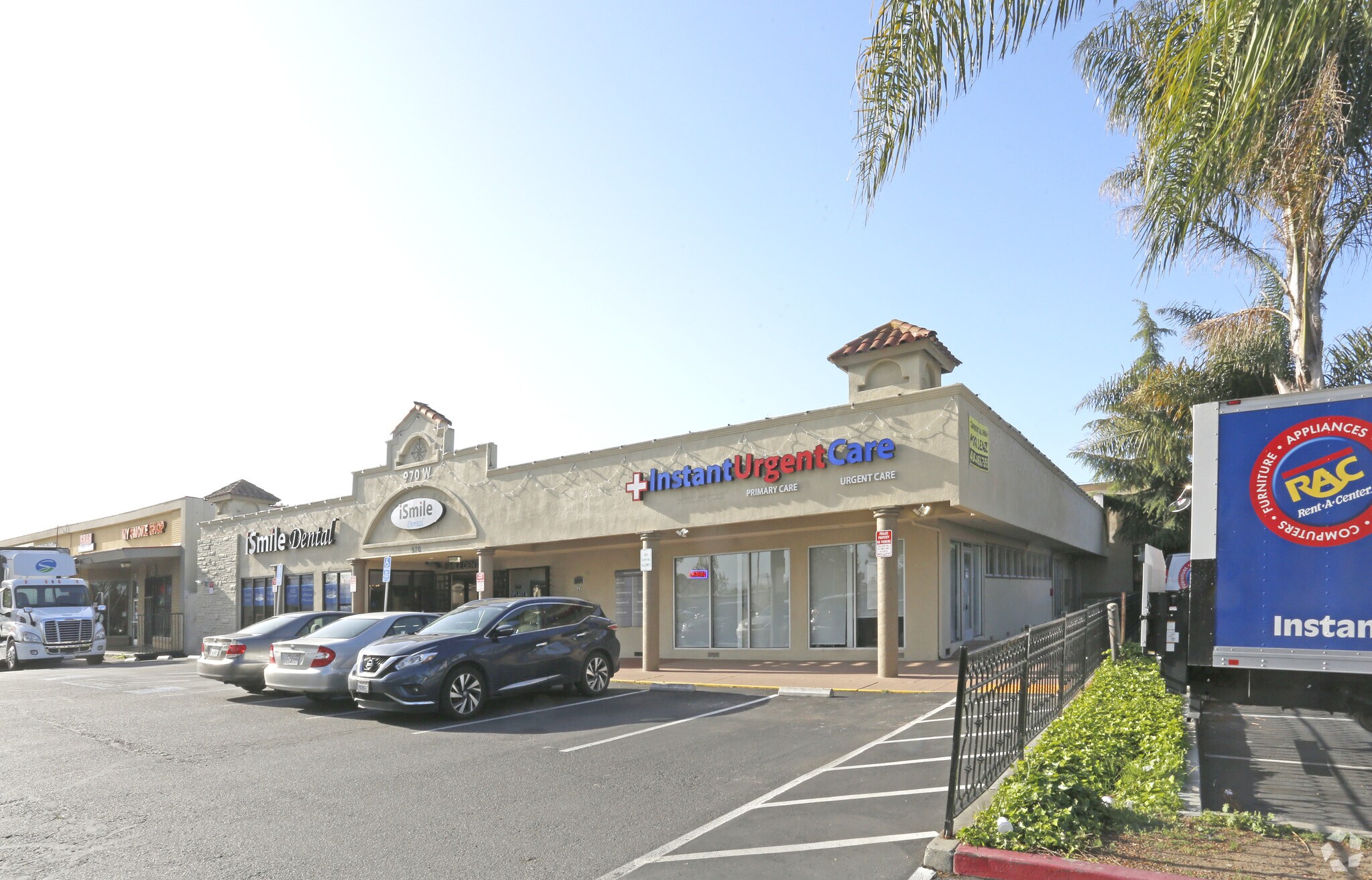 970-980 W El Camino Real, Sunnyvale, CA à louer Photo principale- Image 1 de 15