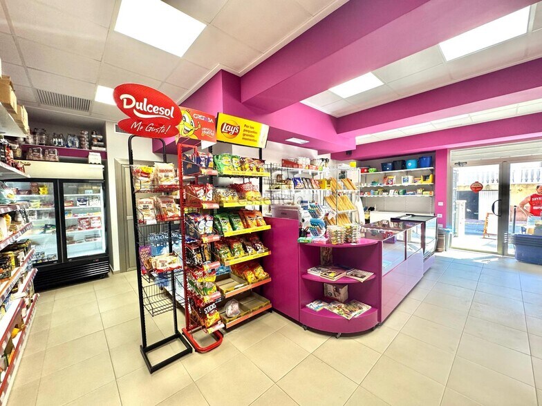 Retail in Piles, Valencia for sale - Building Photo - Image 3 of 14