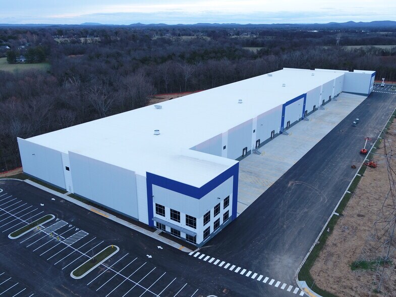 315 W Rutherford Blvd, Murfreesboro, TN à louer - Photo du bâtiment - Image 3 de 19