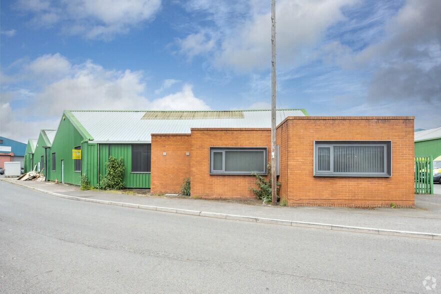 Thornleigh Trading Estate, Dudley à vendre - Photo du bâtiment - Image 3 de 5