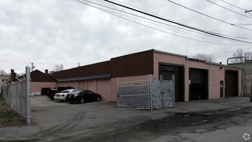 31 Fayette St, Quincy, MA for sale - Building Photo - Image 2 of 4