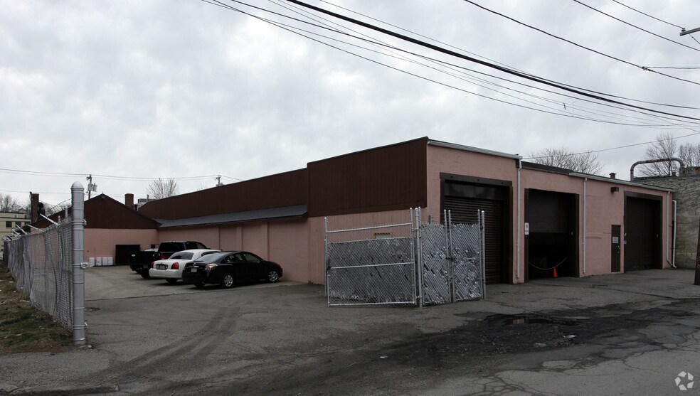 31 Fayette St, Quincy, MA à vendre - Photo du bâtiment - Image 2 de 4