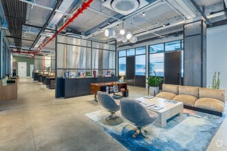 104 E 25th St, New York, NY à louer Hall d’entrée- Image 2 de 6