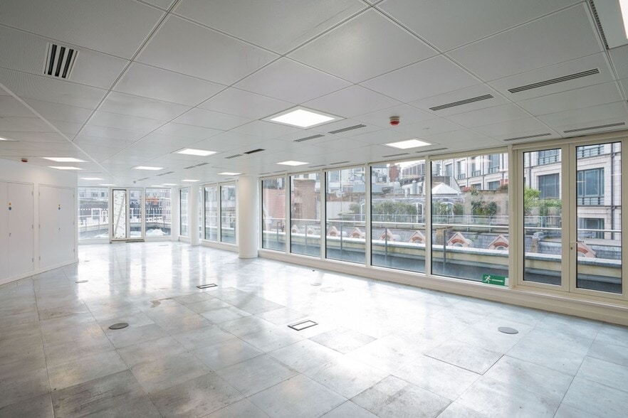 10 St. Bride St, London for lease - Interior Photo - Image 2 of 24