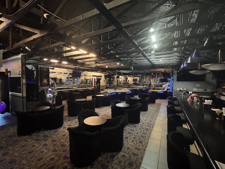 2004 Wilmington Hwy, Jacksonville, NC for lease - Interior Photo - Image 3 of 11