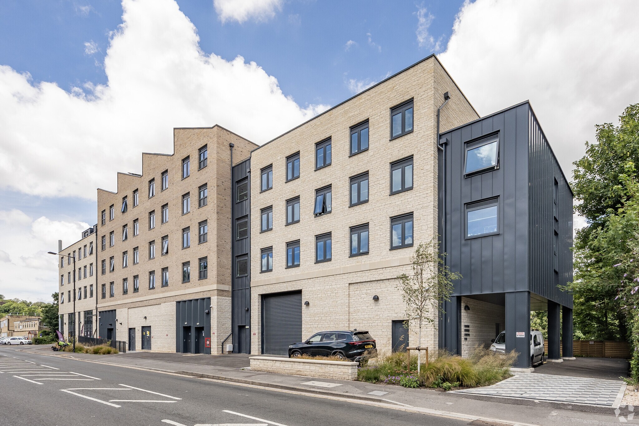 Rackfield Pl, Bath for lease Primary Photo- Image 1 of 10