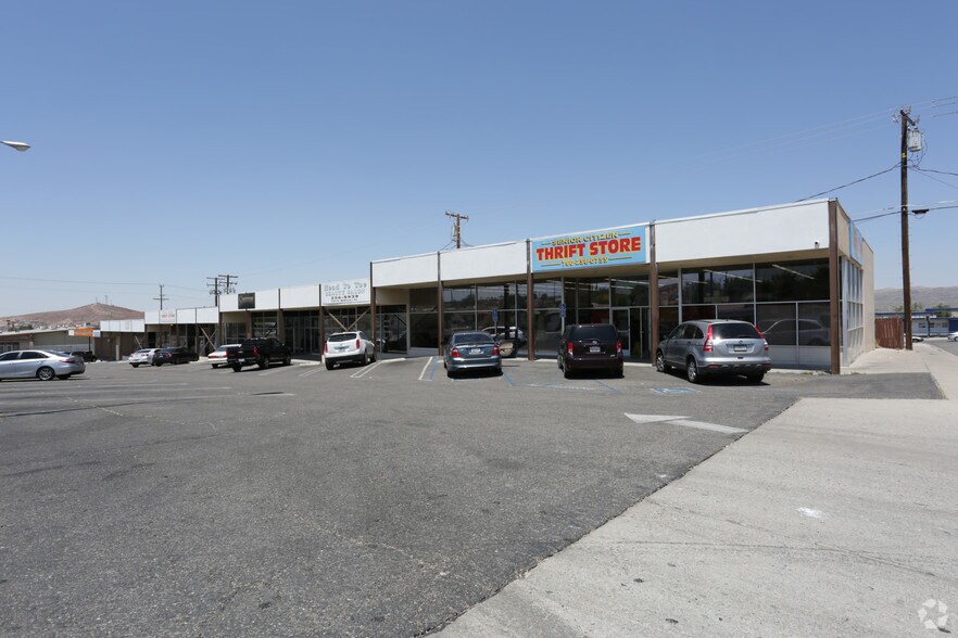 901-929 E Williams St, Barstow, CA à vendre - Photo du bâtiment - Image 3 de 4