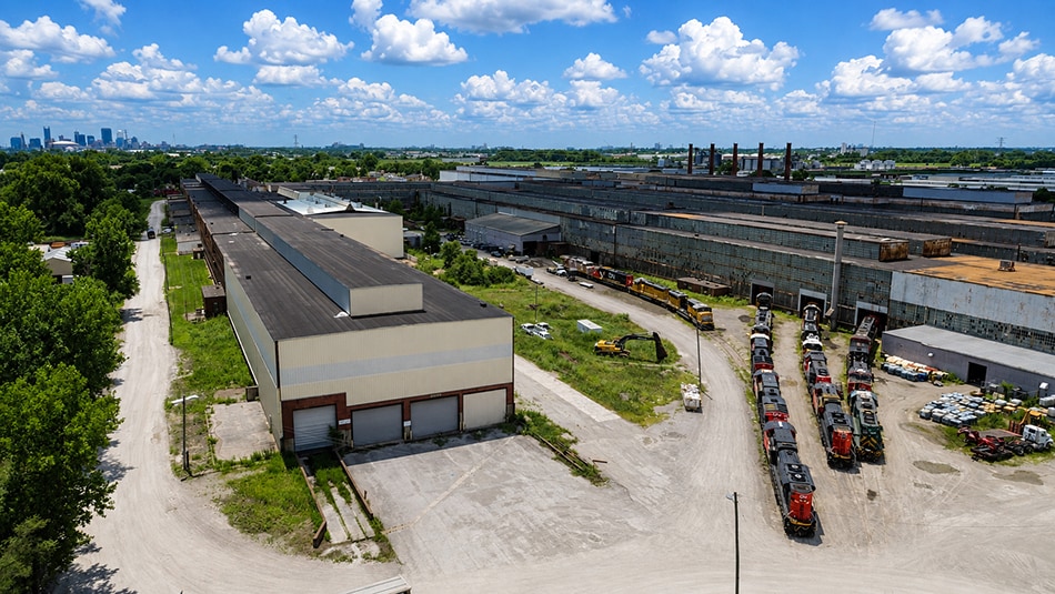 1001 College St, Madison, IL for lease - Building Photo - Image 3 of 11