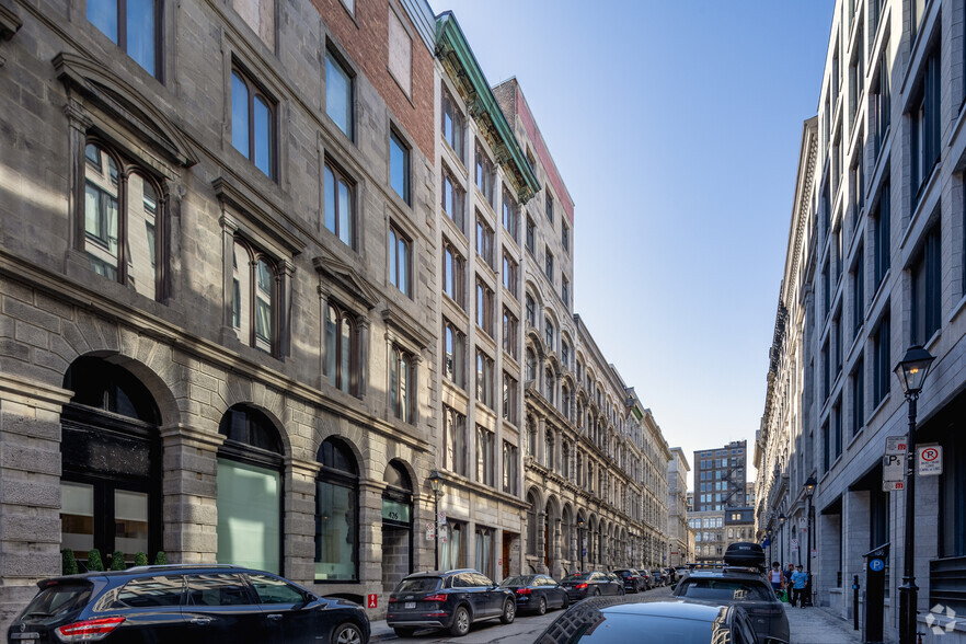 430 Rue Sainte-Hélène, Montréal, QC à louer - Photo du bâtiment - Image 1 de 14