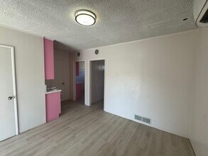 403 N L St, Dinuba, CA for lease Interior Photo- Image 2 of 10