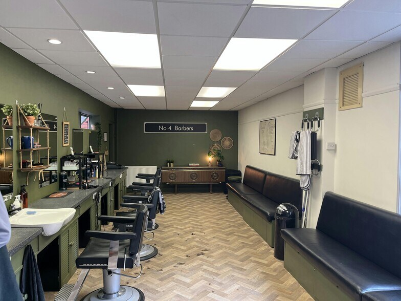 4 Park Rd, Kenilworth à vendre - Photo du bâtiment - Image 3 de 11