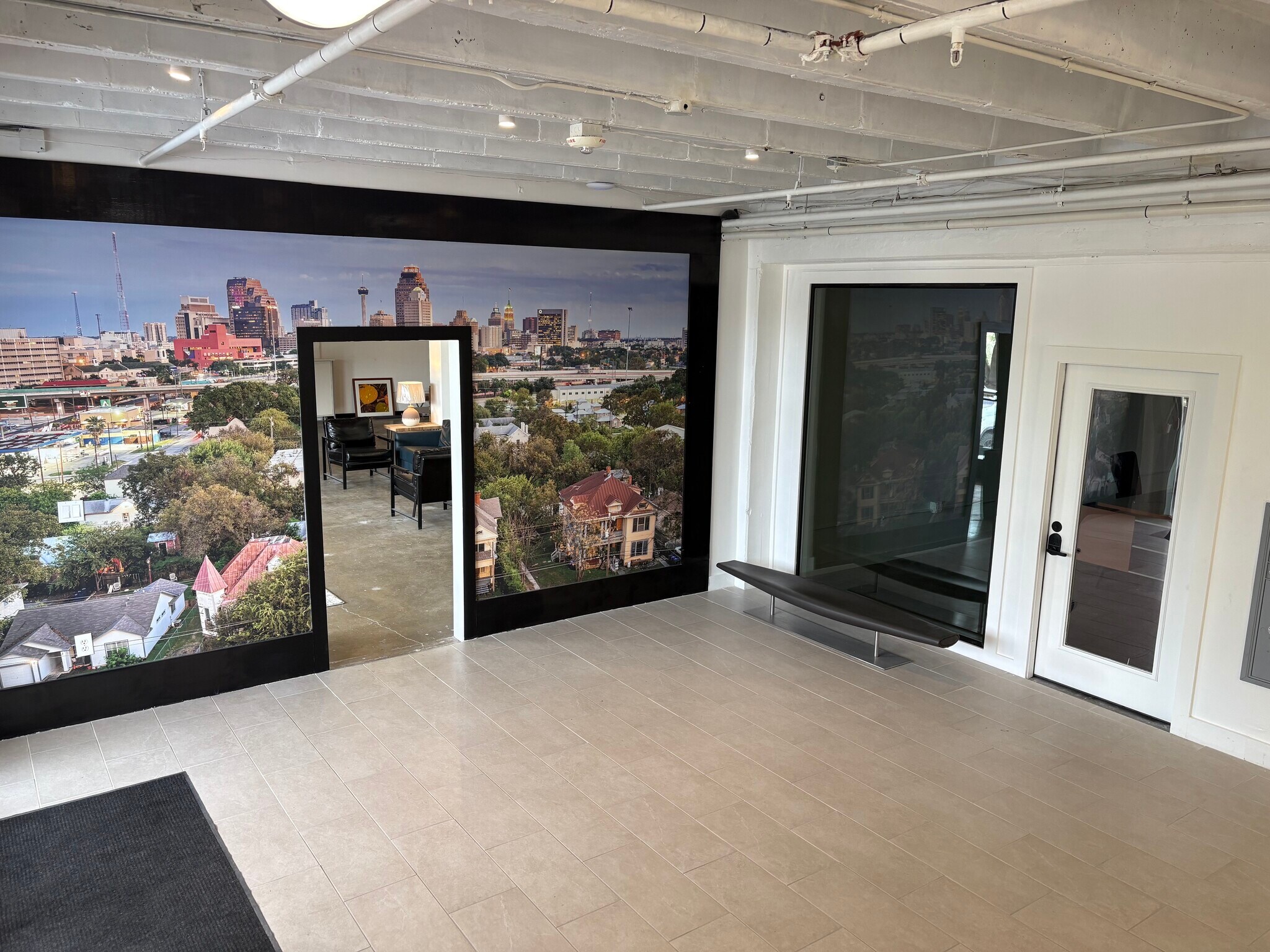 2013 Broadway St, San Antonio, TX à louer Photo du bâtiment- Image 1 de 6