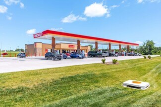 Plus de détails pour 12455 Saint Charles Rock Rd, Bridgeton, MO - Commerce de détail à vendre