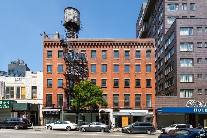 55 Chrystie St, New York, NY for lease - Building Photo - Image 2 of 6