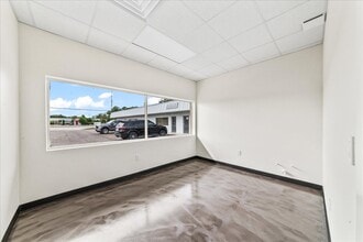 566 Barton Blvd, Rockledge, FL for lease Interior Photo- Image 2 of 7