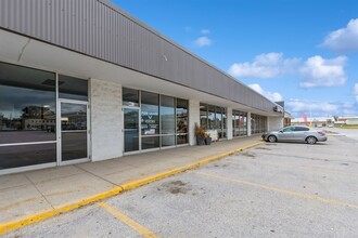 401-511 1st Ave, Perry, IA for lease Building Photo- Image 1 of 22