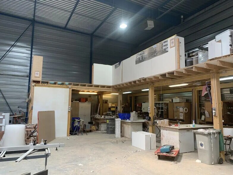 Bureau dans Morangis à louer - Photo intérieure - Image 2 de 10