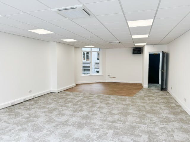 149 Fleet St, Londres à louer - Photo du bâtiment - Image 3 de 17