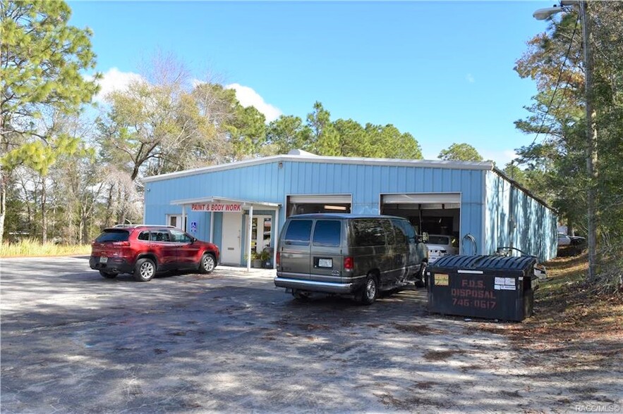 2565 N Lecanto Hwy, Lecanto, FL à vendre - Photo principale - Image 1 de 1