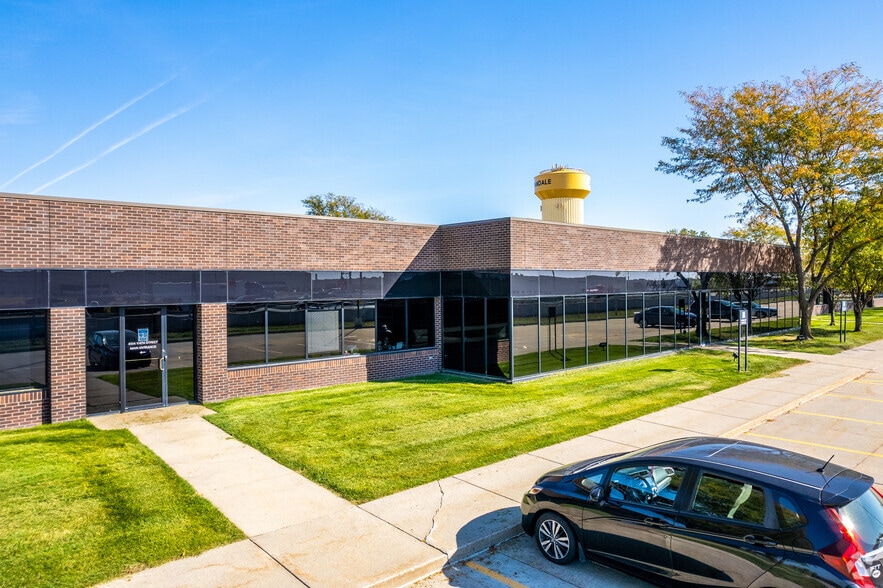 4500-4570 114th St, Urbandale, IA à louer - Photo du bâtiment - Image 2 de 5