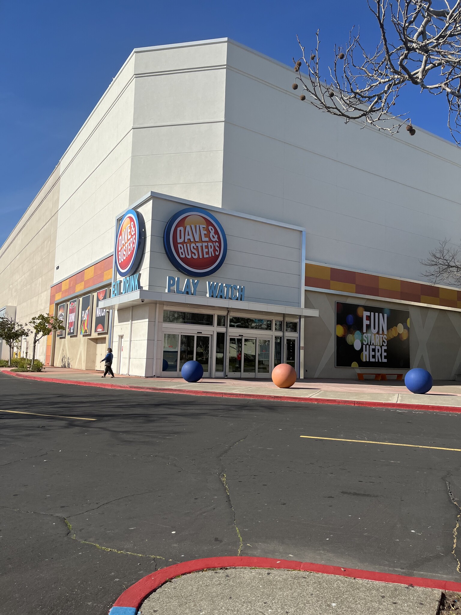 1420 Travis Blvd, Fairfield, CA à louer Photo du bâtiment- Image 1 de 11