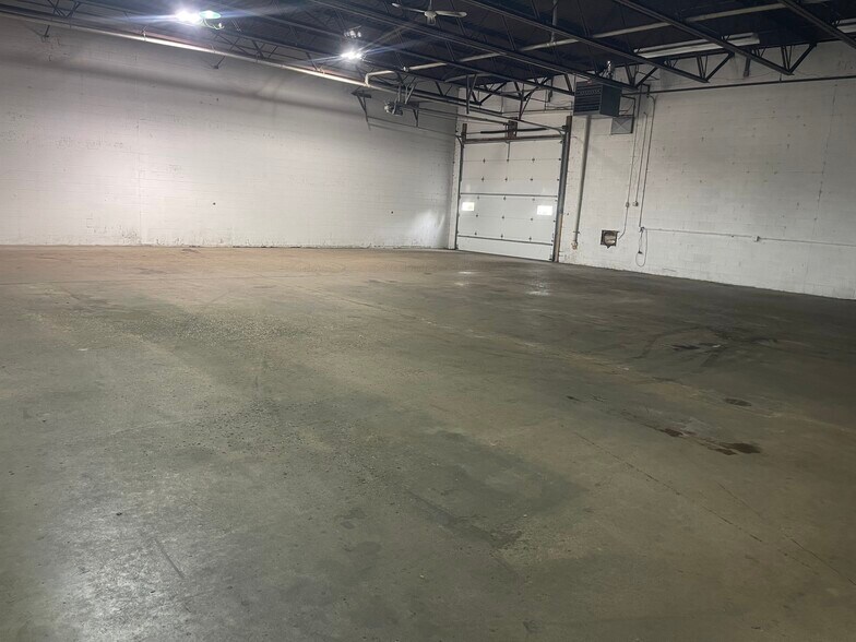 900 S Cogswell Dr, Silver Lake, WI for lease - Building Photo - Image 2 of 6