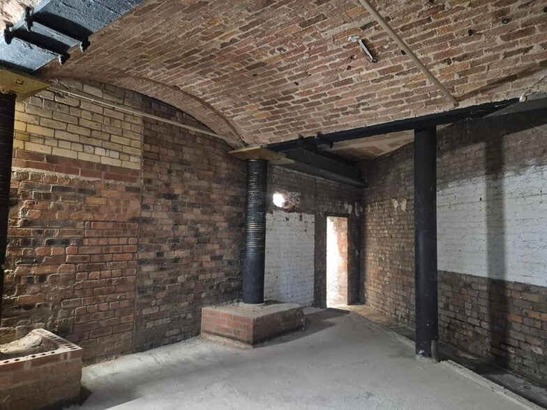 73-89 Victoria St, Liverpool à louer - Photo du bâtiment - Image 2 de 4