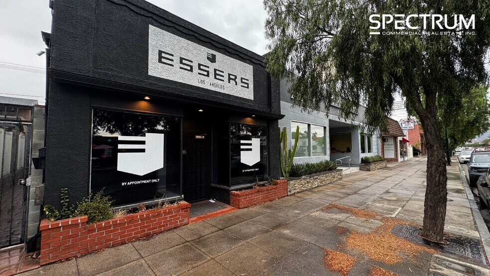 2707 W Burbank Blvd, Burbank, CA à louer - Photo du bâtiment - Image 1 de 14