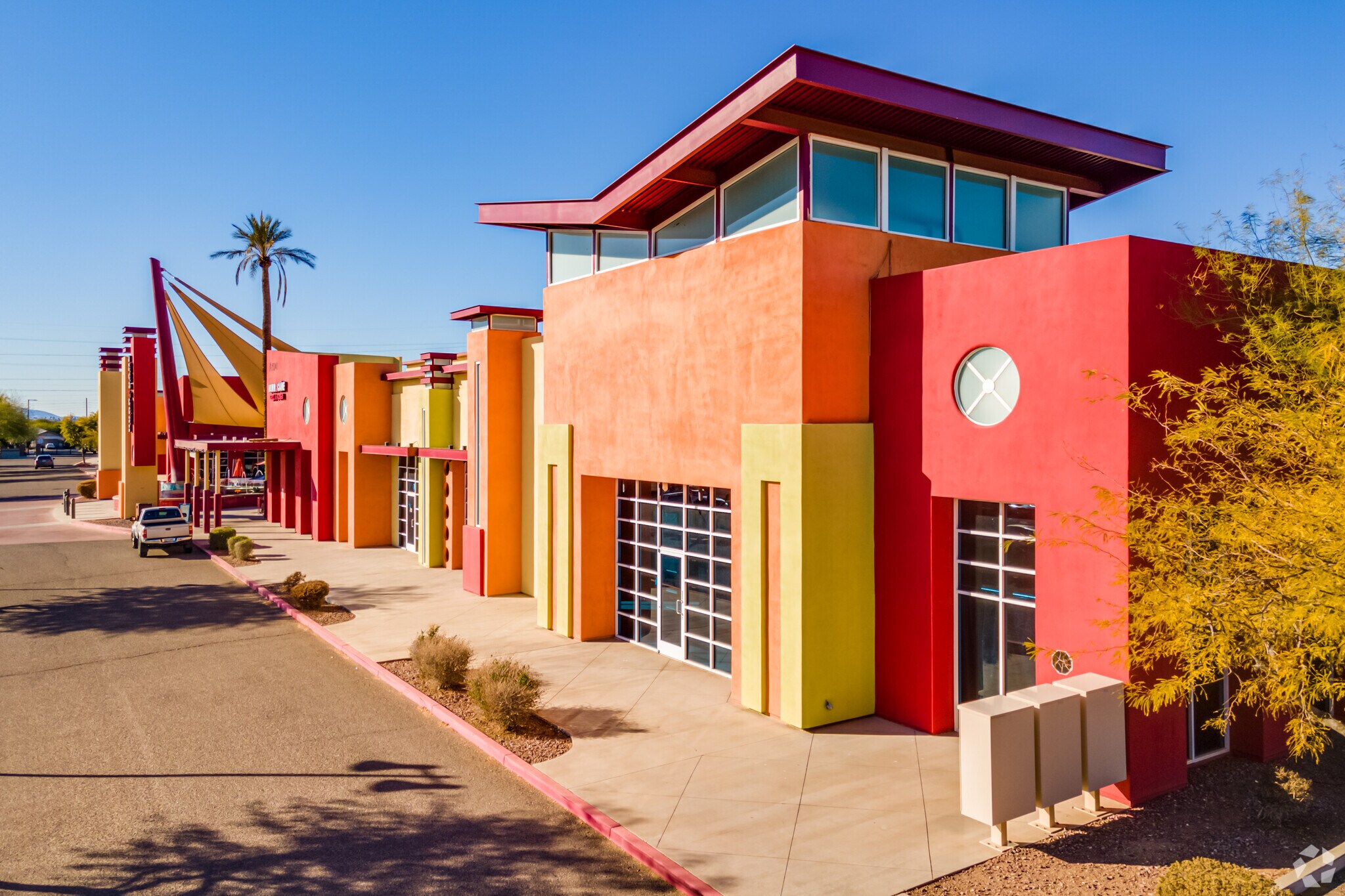 11340 W Bell Rd, Surprise, AZ for lease Building Photo- Image 1 of 26