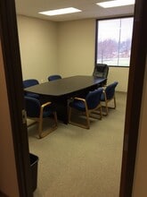 405 Little Lake Dr, Ann Arbor, MI à louer Photo intérieure- Image 2 de 9