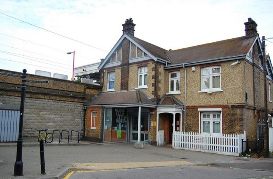 1 Ferry Rd, Benfleet à louer - Photo du bâtiment - Image 1 de 2
