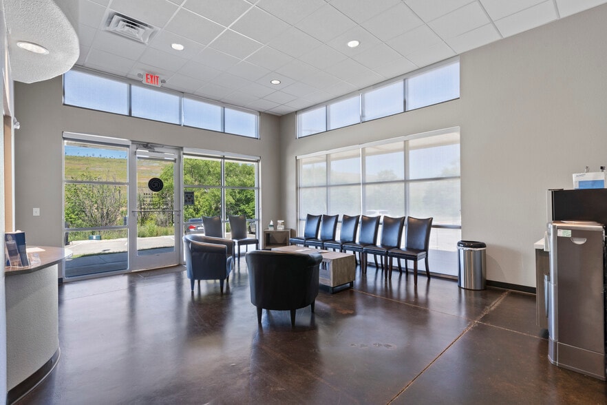 4150 N Collins St, Arlington, TX à vendre - Photo intérieure - Image 3 de 6