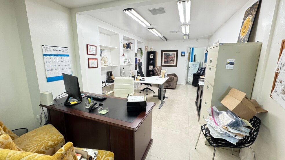 8897 SW 129th St, Miami, FL à louer - Photo du bâtiment - Image 3 de 16