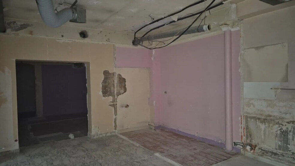 18 Avenue De Villiers, Paris for lease - Building Photo - Image 1 of 8