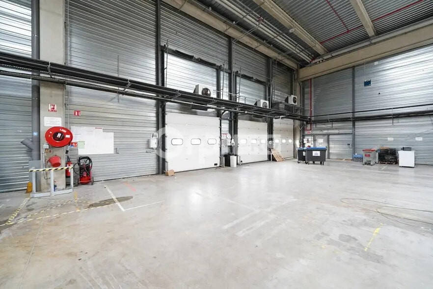 Bureau dans Mions à louer - Photo intérieure - Image 2 de 11