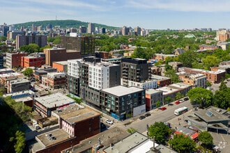 1815-1835 Rue Sainte-Catherine E, Montréal, QC - Aérien Vue de la carte