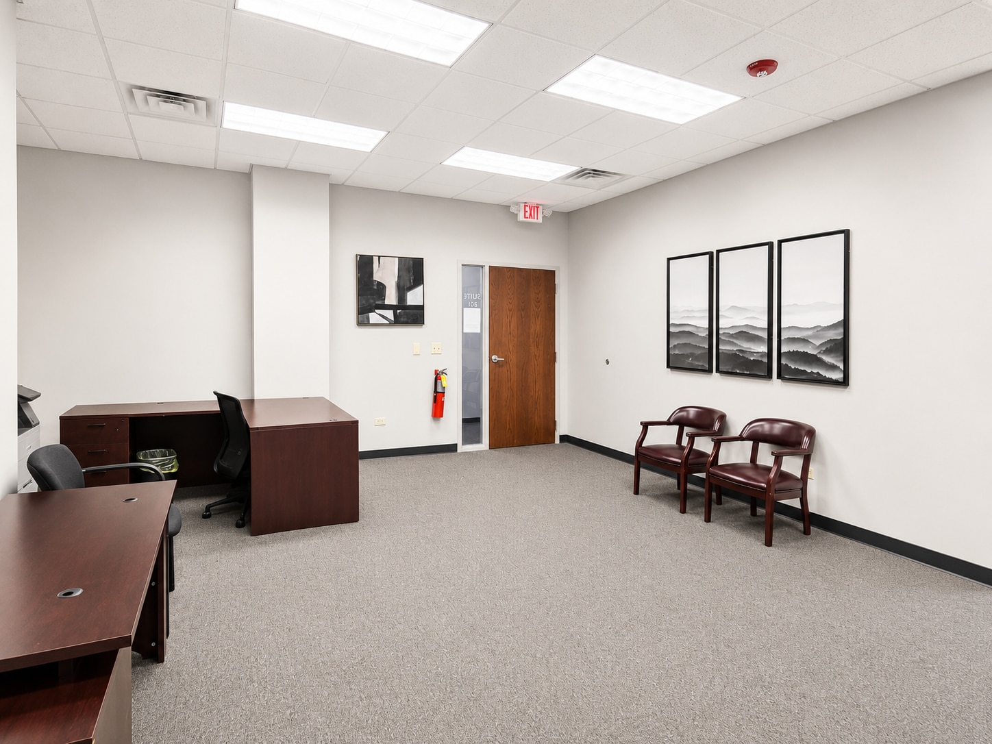 7820 Graphics Dr, Tinley Park, IL for lease Interior Photo- Image 1 of 12