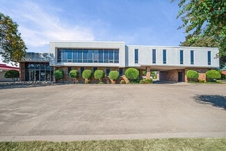 More details for 207 N Ridgeway Dr, Cleburne, TX - Office for Sale