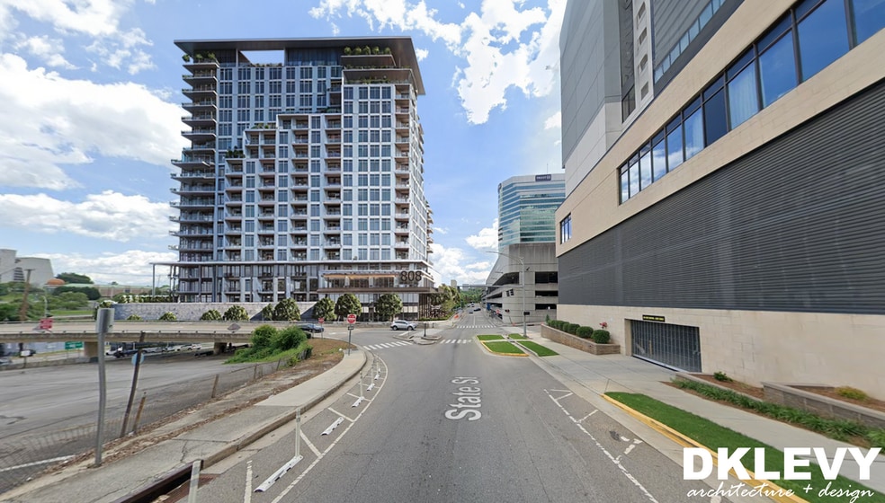808 State St, Knoxville, TN à vendre - Photo du bâtiment - Image 3 de 9